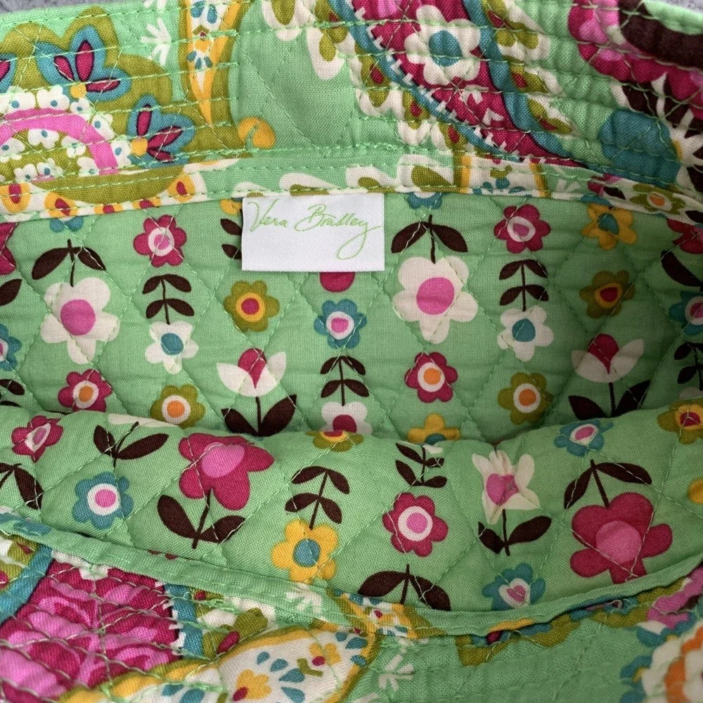 Vera Bradley Tote Bag Paisley TUTTIFRUTTI  Magnetic Close Green Pink Blue Floral